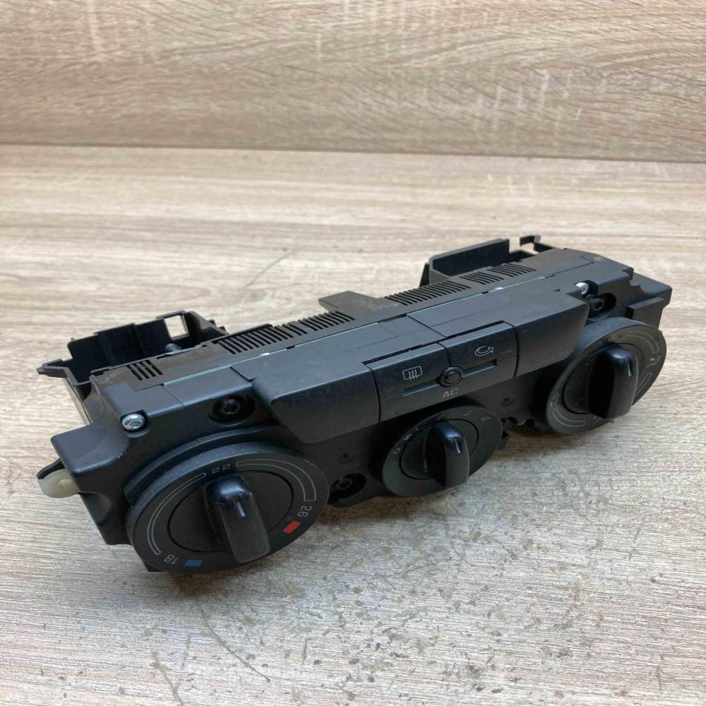 Audi A3 Clima  AC Climate control unit Audi A3 S3 8P