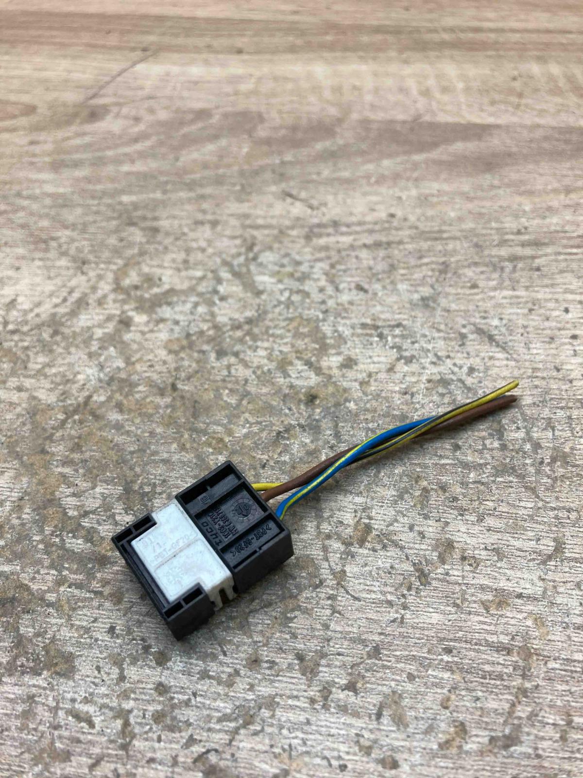 8369712 B1003 Y210 3PIN Other wiring loom BMW 3 E46