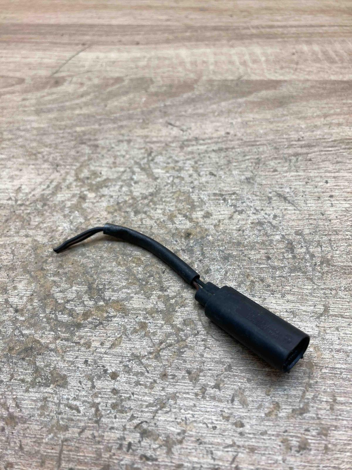 8365385 8365385 03 1 963658 4 Plug wire BMW 3 E90 E91