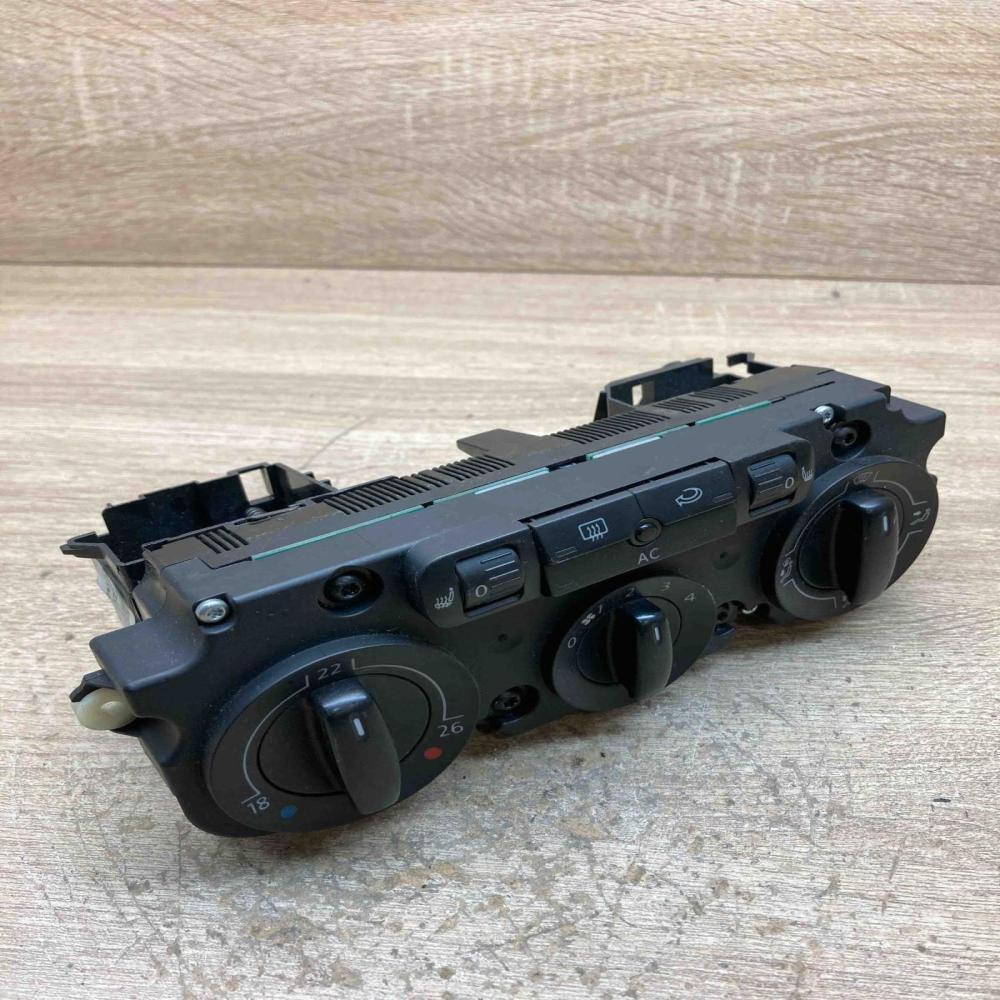 3C1820045A 5HB009328 01  Climate control unit Volkswagen PASSAT B6