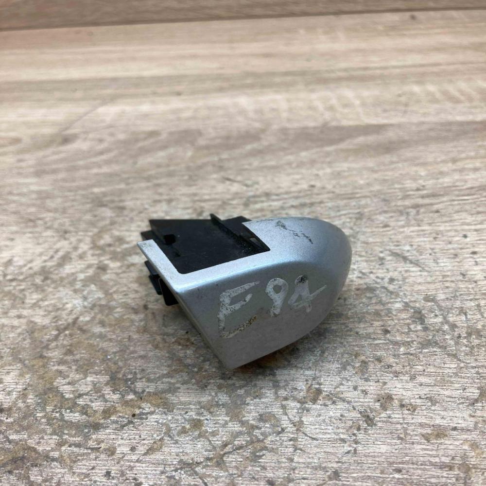 BMW 1 Series E87 Right Side  Front door exterior handle BMW 1 E81 E87