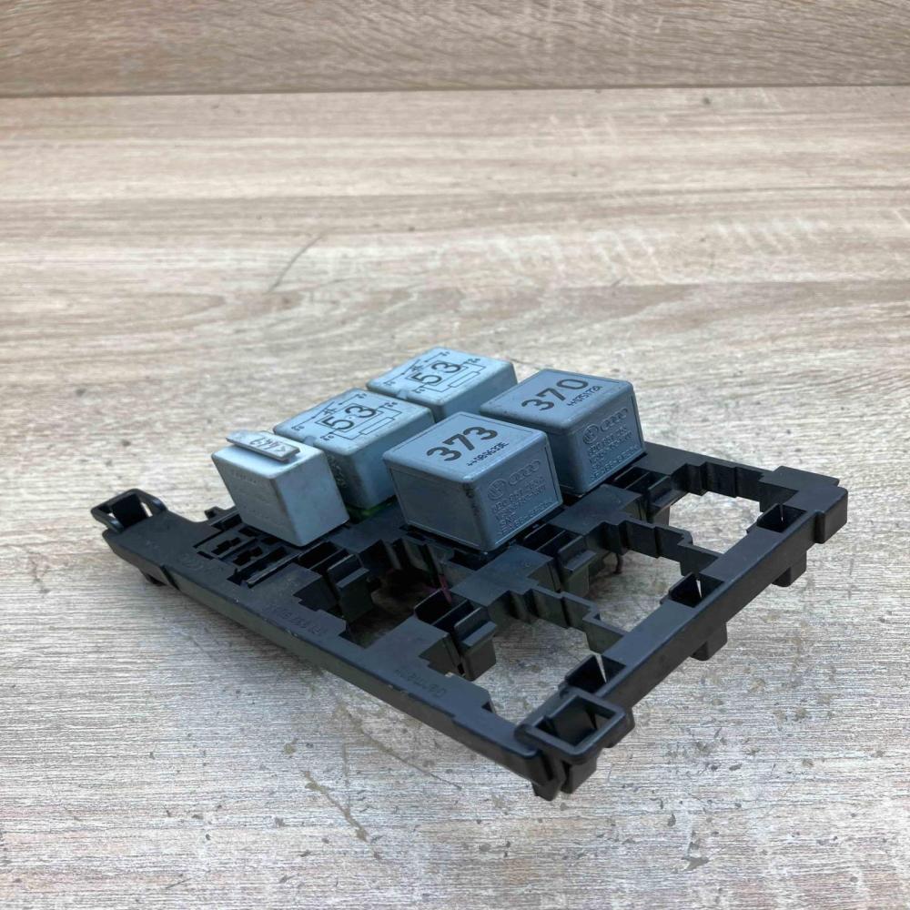 1T1937503A 8D0951253A  Fuse box set Volkswagen Caddy