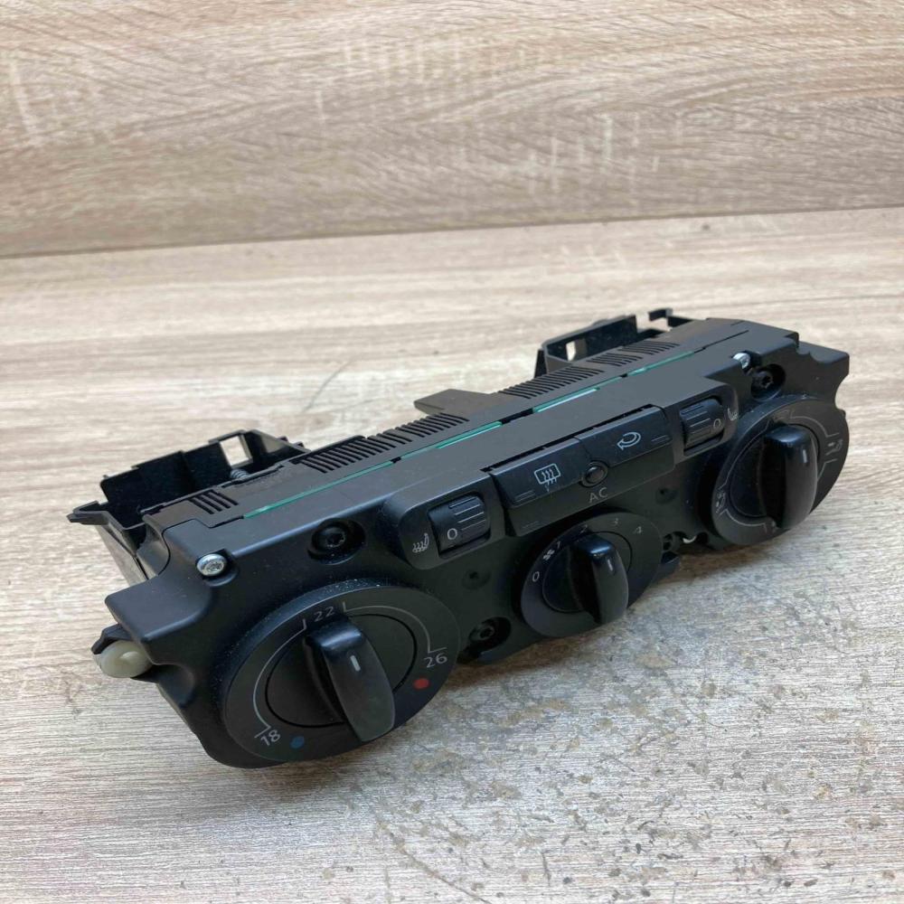 Volkswagen With Seat Heating Switch AC Climate control unit Volkswagen PASSAT B6