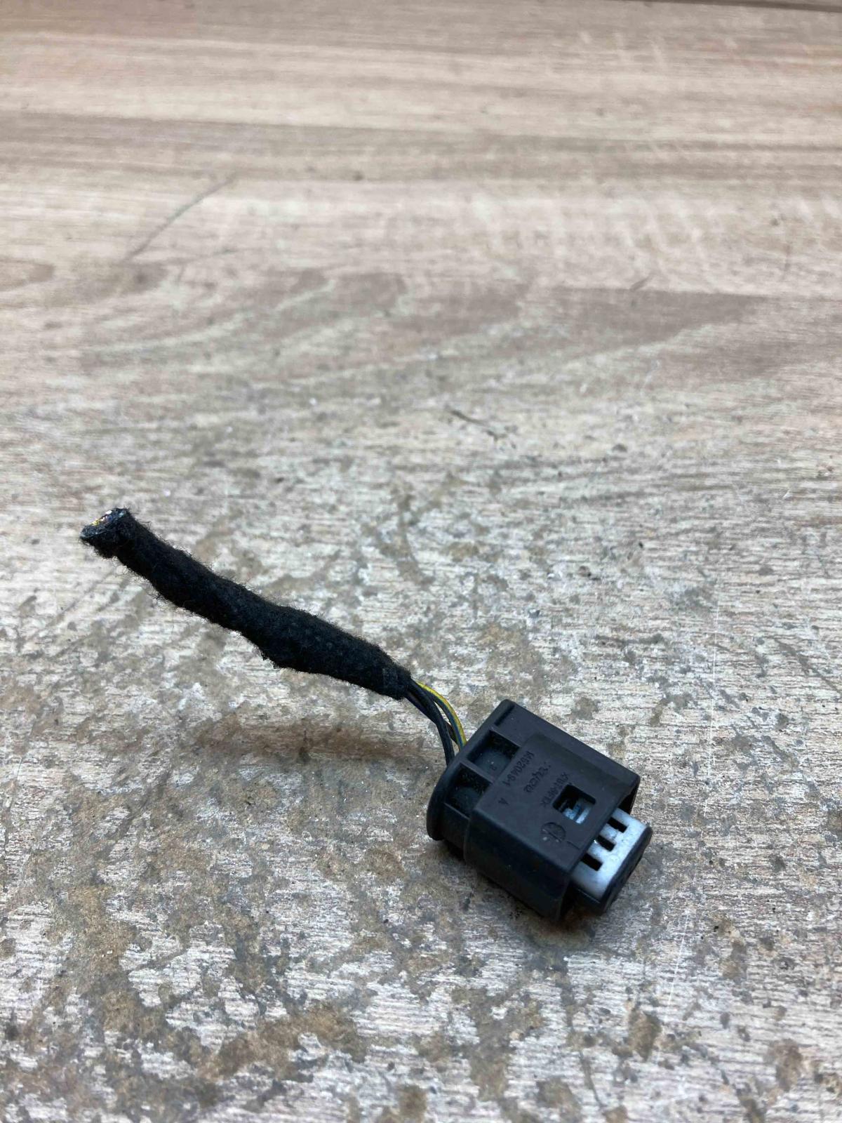 1452049 1 14520491 3PIN Plug wire BMW 1 E81 E87