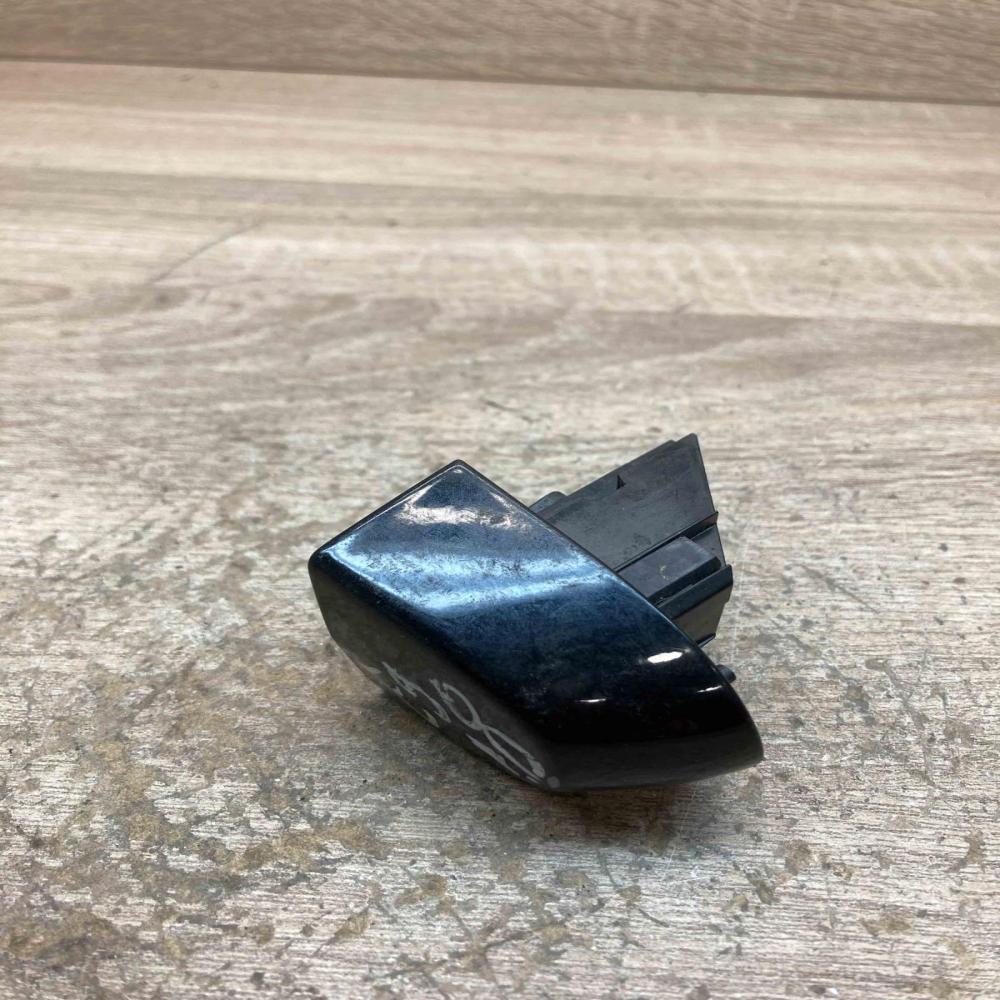 BMW 3 Series E90 E91 E92 E93 Front Right Side  Front door exterior handle BMW 3