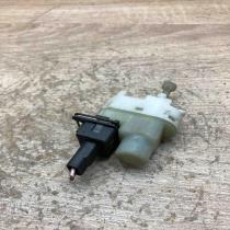93BB 9C872 AD   Brake pedal sensor switch Ford Mondeo MK I
