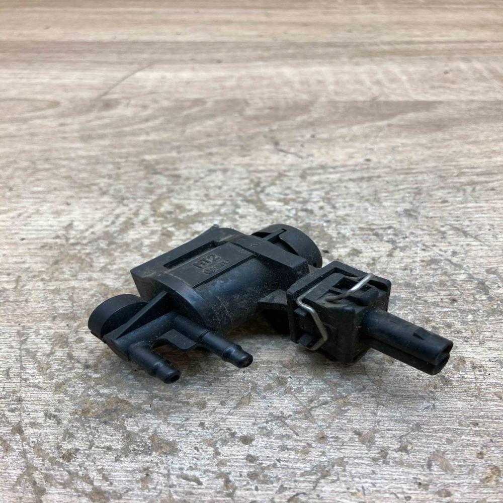 191906283A   Turbo solenoid valve Volkswagen Golf III