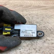 8622269A  With Plug Airbag deployment crash/impact sensor Volvo S70  V70  V70 XC