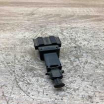 1J0945511A   Brake pedal sensor switch Volkswagen Golf IV