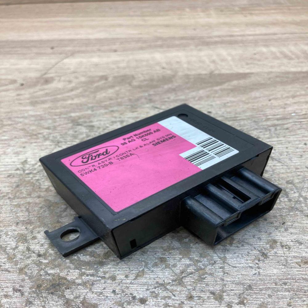 98AG 15K600 AB 5WK4720B  Immobilizer control unit/module Ford Focus