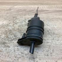 7700802336 Used  Windscreen/windshield washer pump Renault Scenic I