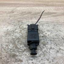 1H0927189A   Brake pedal sensor switch Volkswagen Golf IV