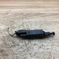 1H0927189A   Brake pedal sensor switch Volkswagen Golf IV