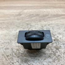 84152 02021 37139  Headlight level height control switch Toyota Corolla E120 E13