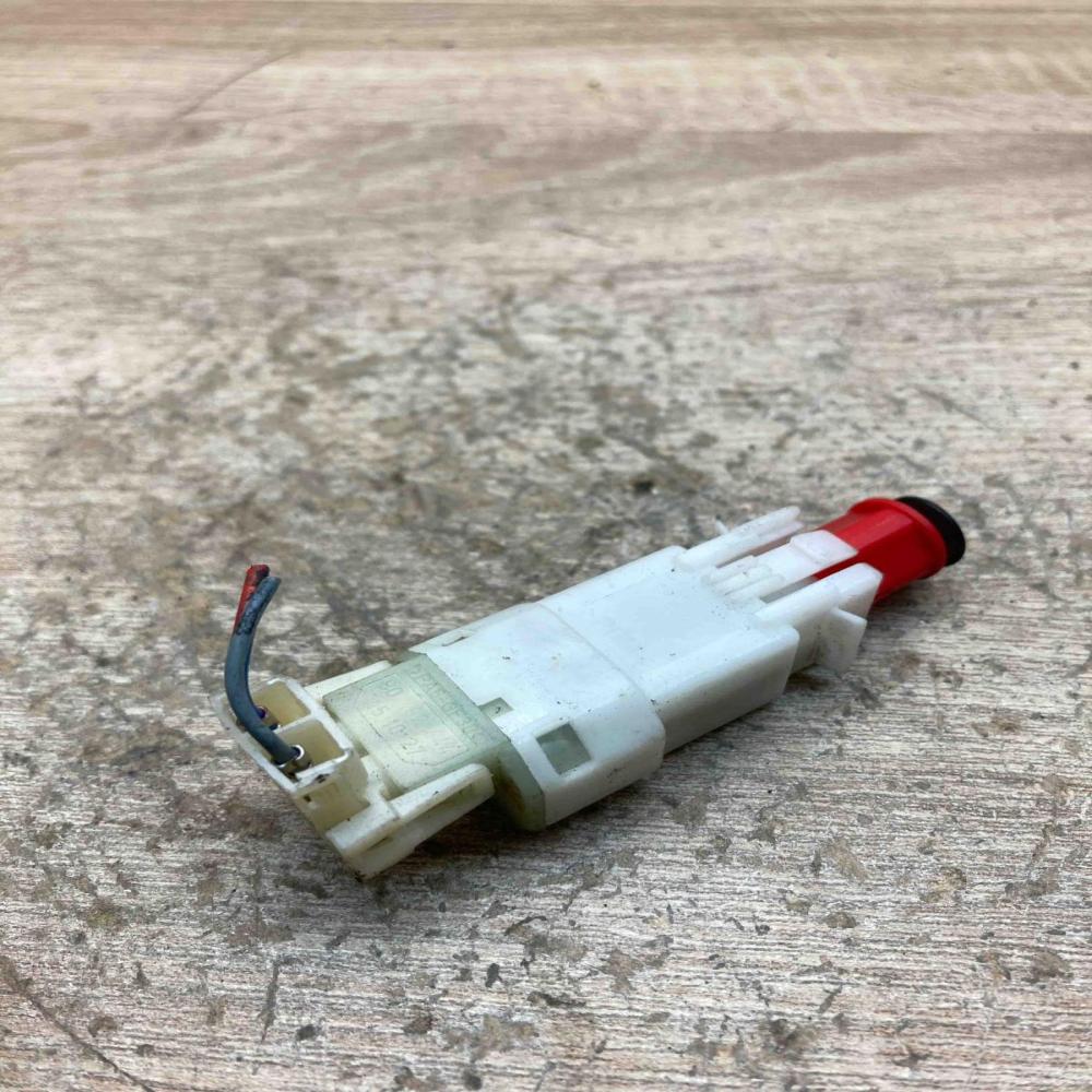 90492444 451027  Brake pedal sensor switch Opel Zafira A