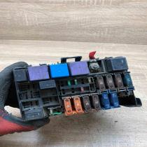 8200162334D   Fuse module Renault Laguna II