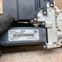 1K4839402D 1K0959704F 993425 200 Rear door window regulator motor Volkswagen Gol