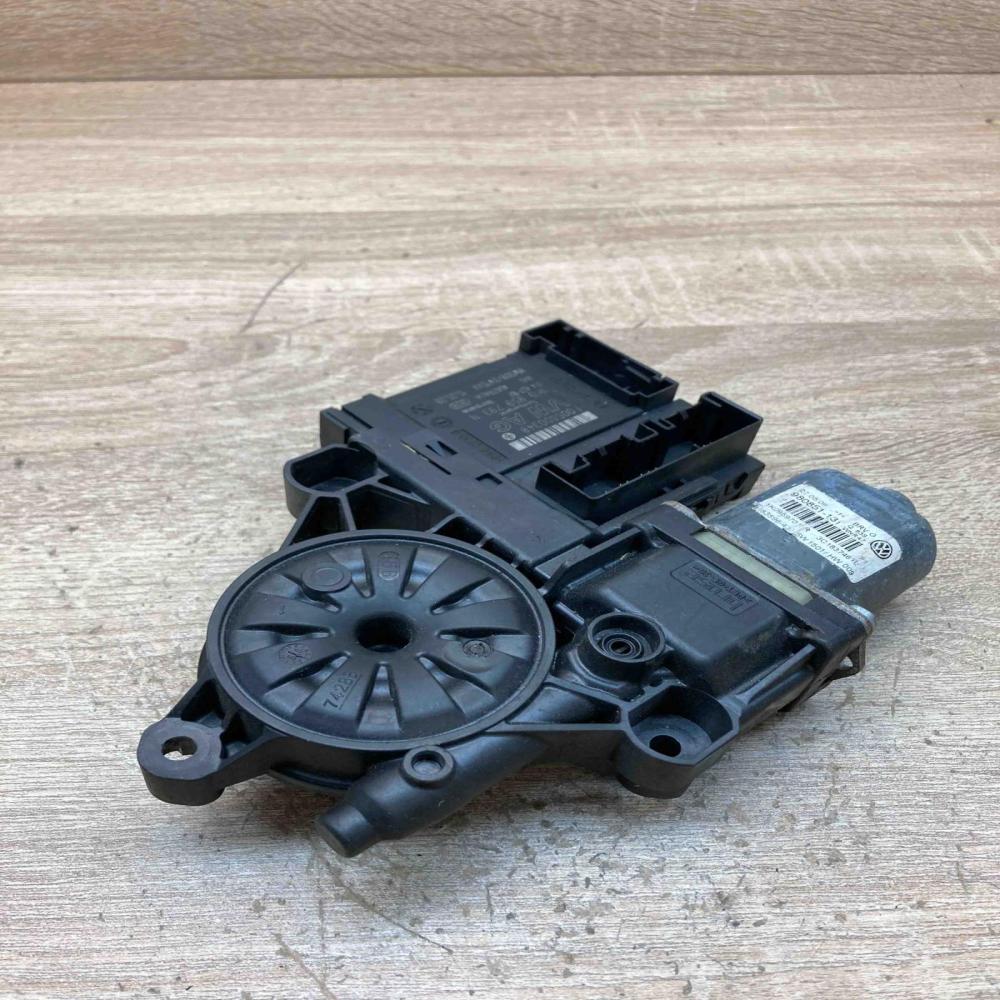 1K0959793N 980851 131  Front door window regulator motor Volkswagen Golf V