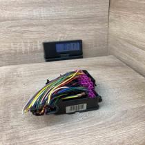 8D1941824 2825747  Fuse module Audi A4 S4 B6 8E 8H