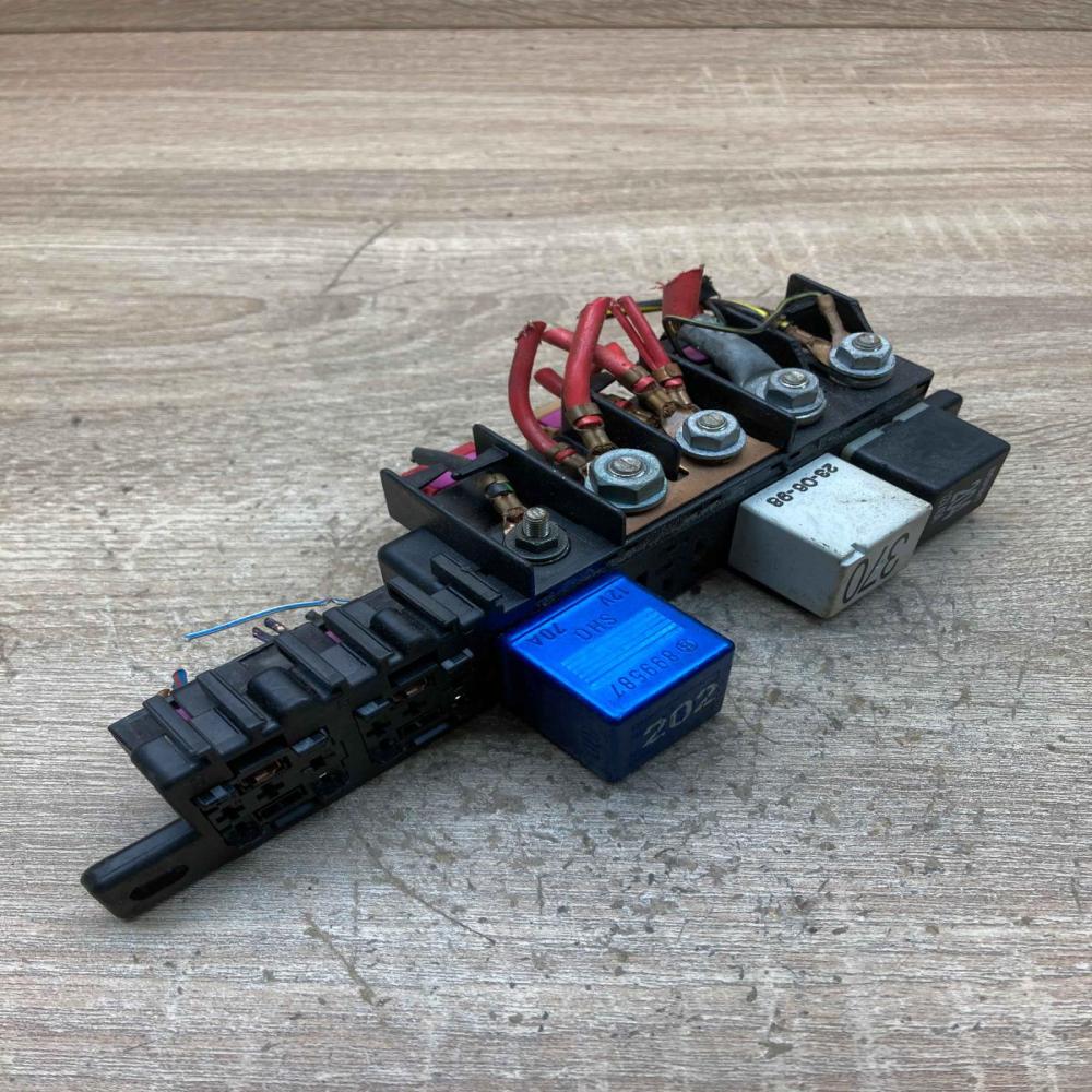 8L0941822A 431951253H  Fuse box set Audi A3 S3 8L