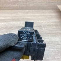 4A0941822 443951253J 896046 Fuse box set Audi A4 S4 B5 8D