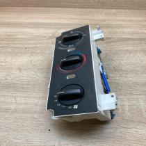 601967M   Climate control unit Peugeot 306