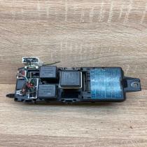 MB953355 MR193494  Fuse module Mitsubishi Carisma