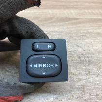 769746D 183574  Wing mirror switch Toyota Auris 150