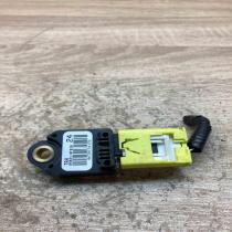 89831 0F010   Airbag deployment crash/impact sensor Toyota Verso