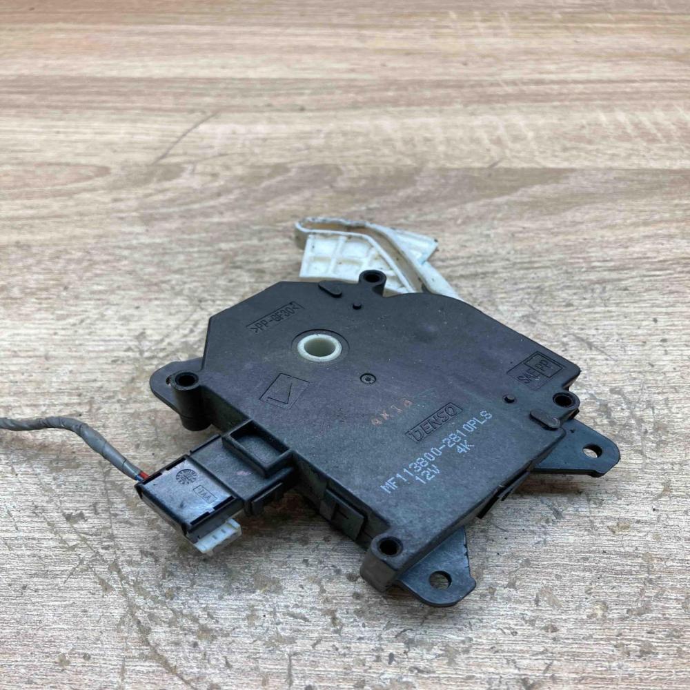 MF113800 2810 4K  Air flap motor/actuator Toyota Auris 150