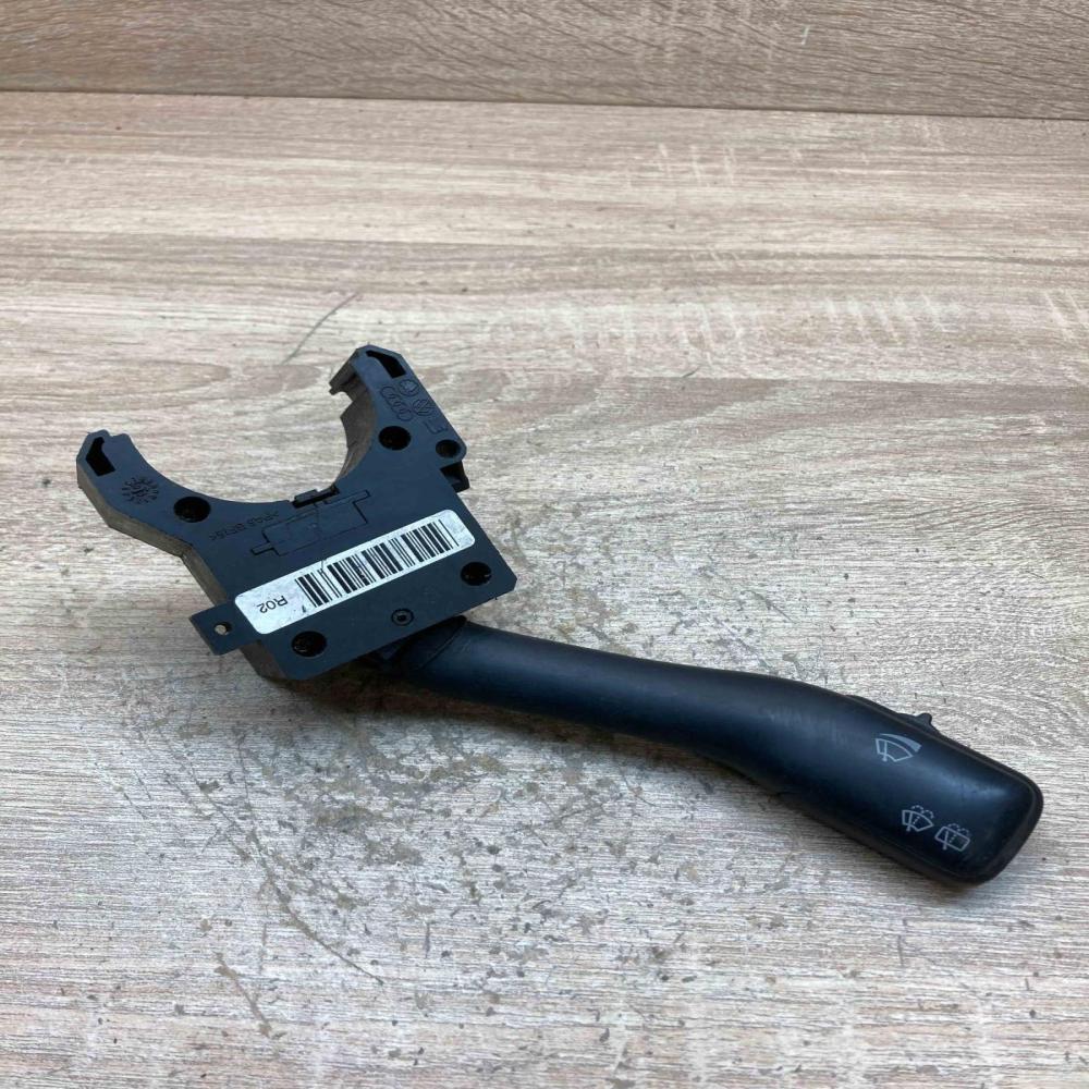 4B0953503F   Wiper control stalk Volkswagen Golf IV