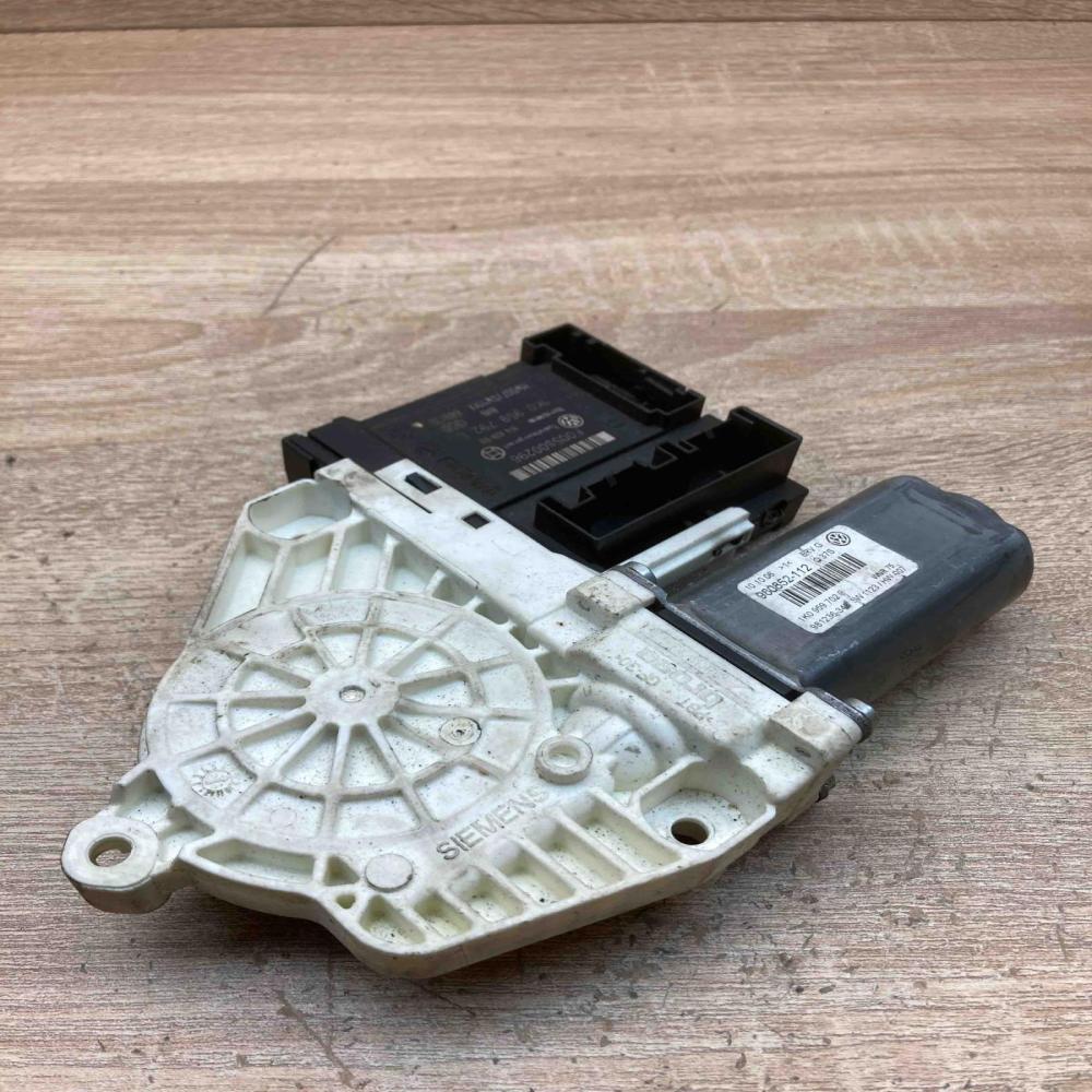 1K0959792L 1K0959702P  Front door window regulator motor Volkswagen PASSAT B6