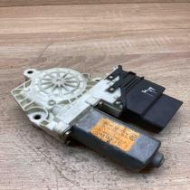 1J4959811C F005S00029  Rear door window regulator motor Volkswagen Golf IV