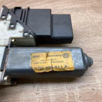 105406-301   Rear door window regulator motor Volkswagen PASSAT B5.5