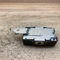 89741 02210 10R 0311005  Door control unit/module Toyota Auris E180