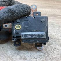 063800 2160 04P  Air flap motor/actuator Toyota RAV 4 (XA40)