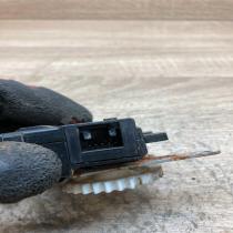 063800 2160 05P  Air flap motor/actuator Toyota Auris 150