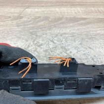 96326945ZJ   Electric window control switch Citroen C5
