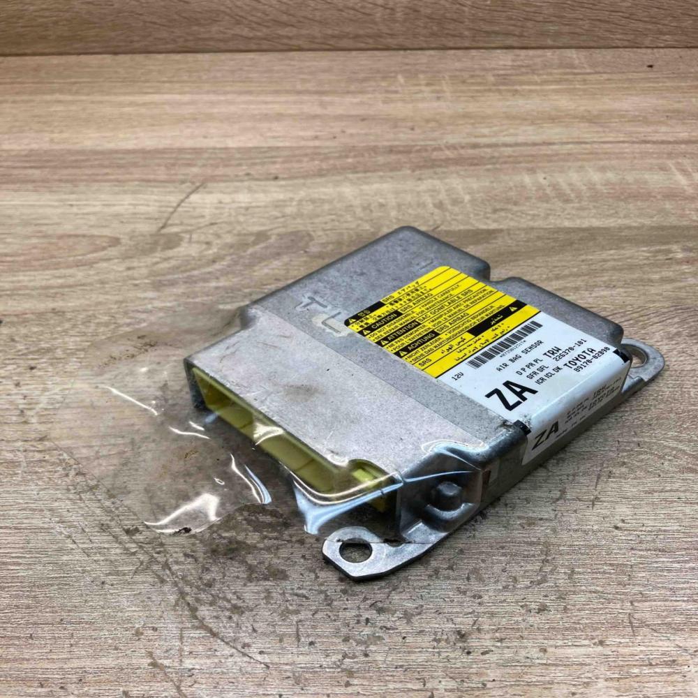 89170 02B90 226370 101  Airbag control unit/module Toyota Auris E180