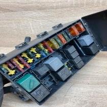 98AG 14A067 CD 98AG 14A076 AF  Fuse module Ford Focus