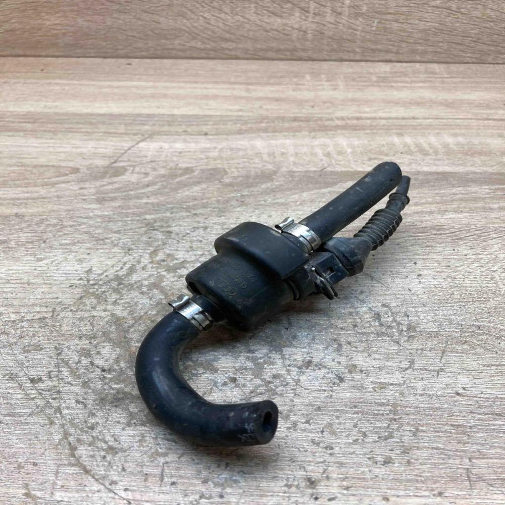 058133459   Vacuum valve Audi A4 S4 B5 8D