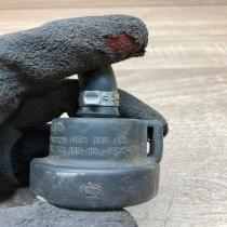 058133459   Vacuum valve Audi A4 S4 B5 8D