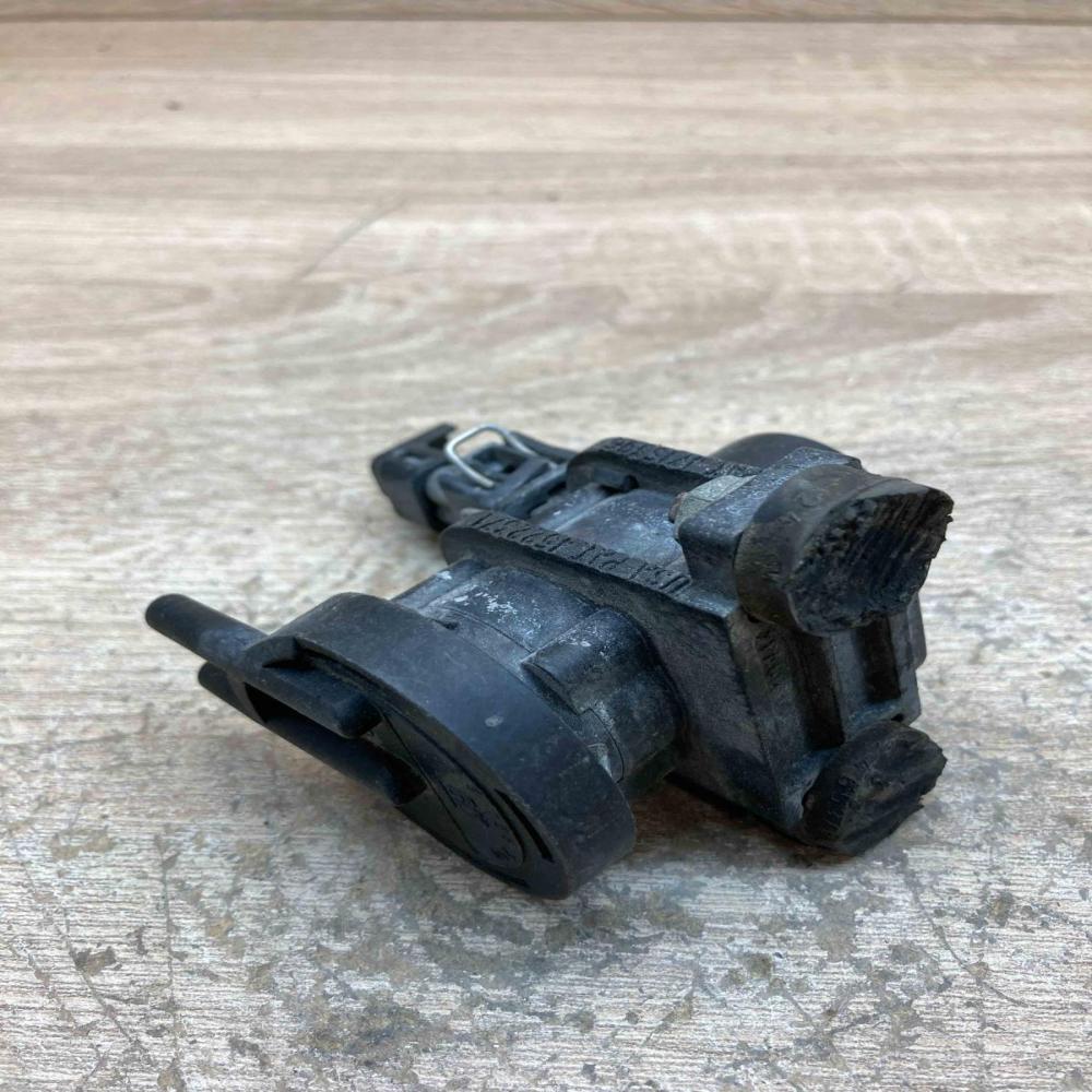 09158200  With Plug Turbo solenoid valve Opel Zafira A