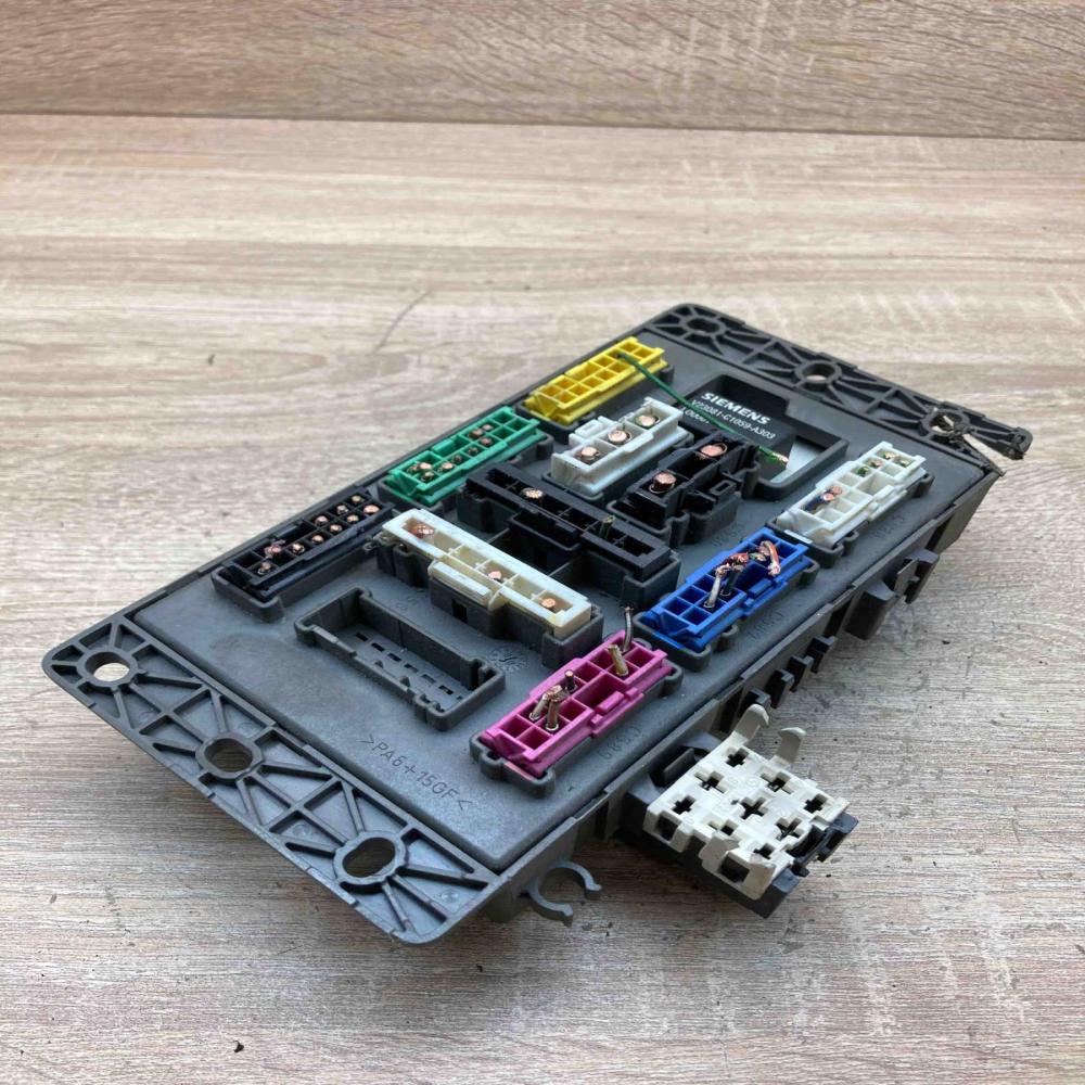 518174701 YQE000050  Fuse module Rover 75