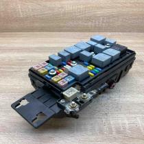 96190189 96263403 96263403 Fuse module Chevrolet Lacetti