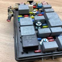 96190189 96263403 96263403 Fuse module Chevrolet Lacetti
