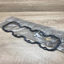 90412303   Rocker cam cover Opel Vectra B