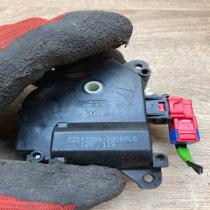 CZ113800 2800 11S With Plug Air flap motor/actuator Toyota Yaris
