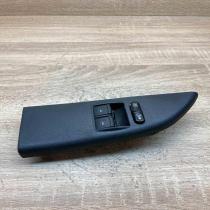 6Y1867227B   Electric window control switch Skoda Fabia Mk1 (6Y)