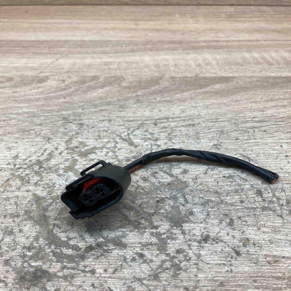 8364518 18140 14726 2PIN Plug wire BMW 7 E65 E66